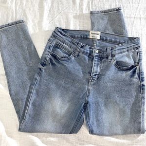 Light denim stretch skinny jeans